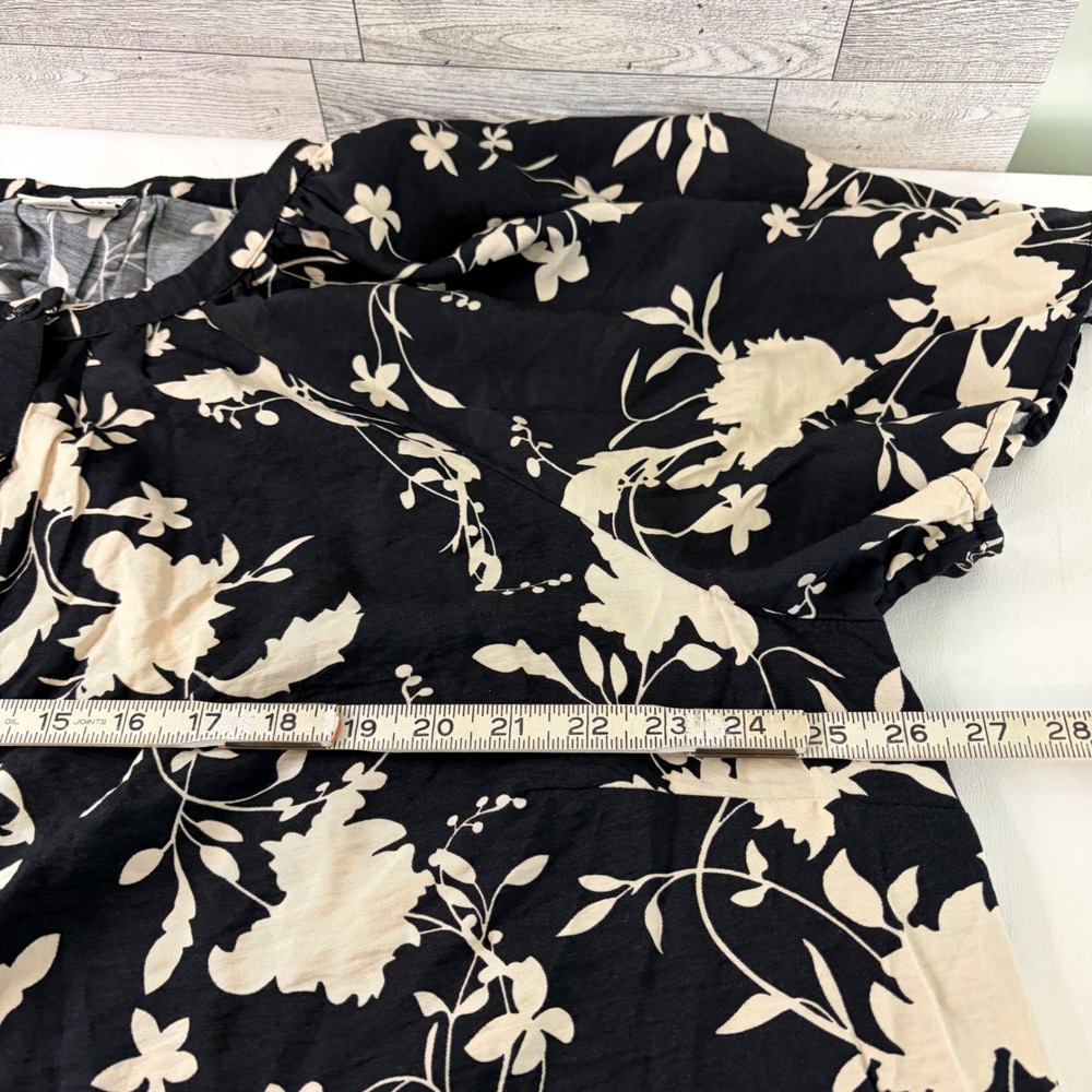 Ava & Viv Blouse Women 2X Black Floral Flutter Sleeve Rayon Blend Top - Picture 5 of 8